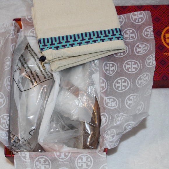 NWT Tory Burch Miller Cloud Shearling Sandals New in Box - Picture 4 of 6